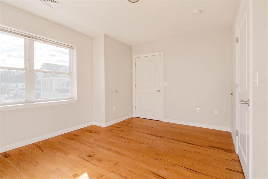 12 Finch Street # 12