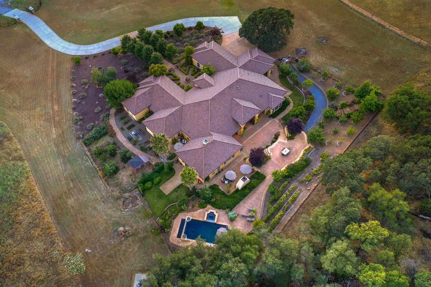 3645 Tri Family Road