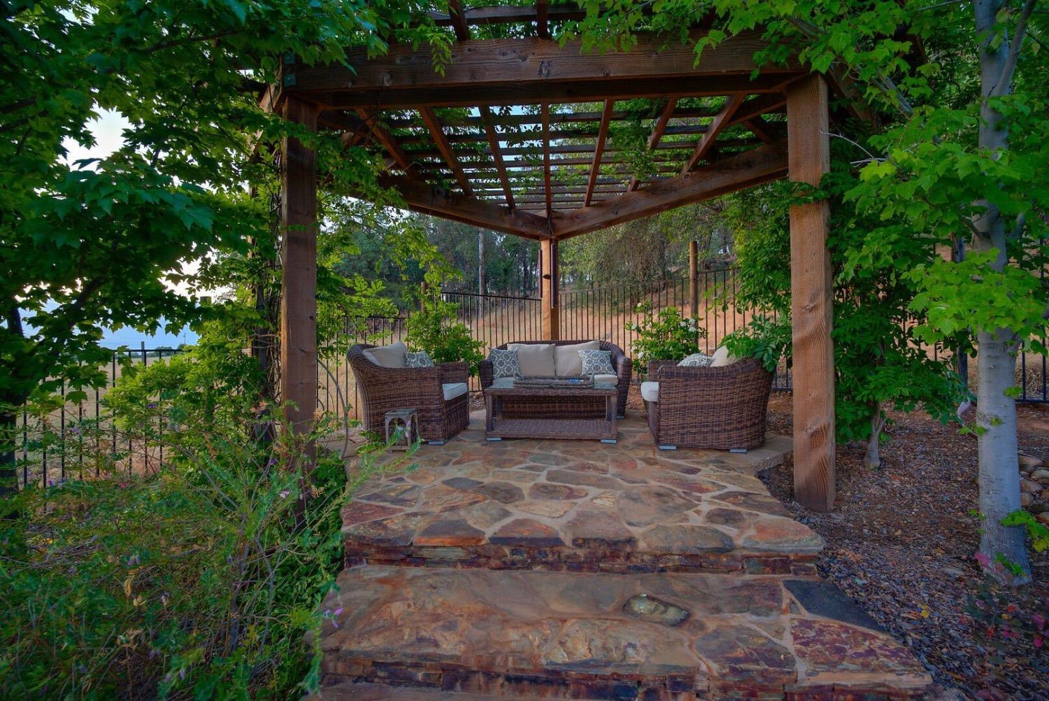 3645 Tri Family Road