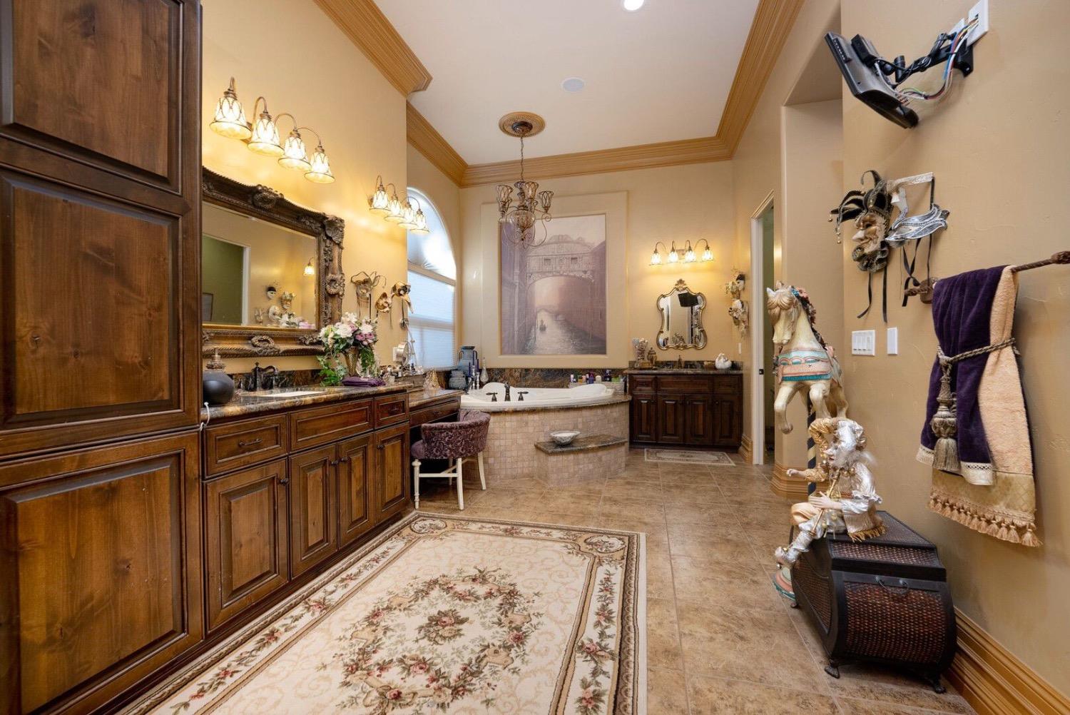 3645 Tri Family Road