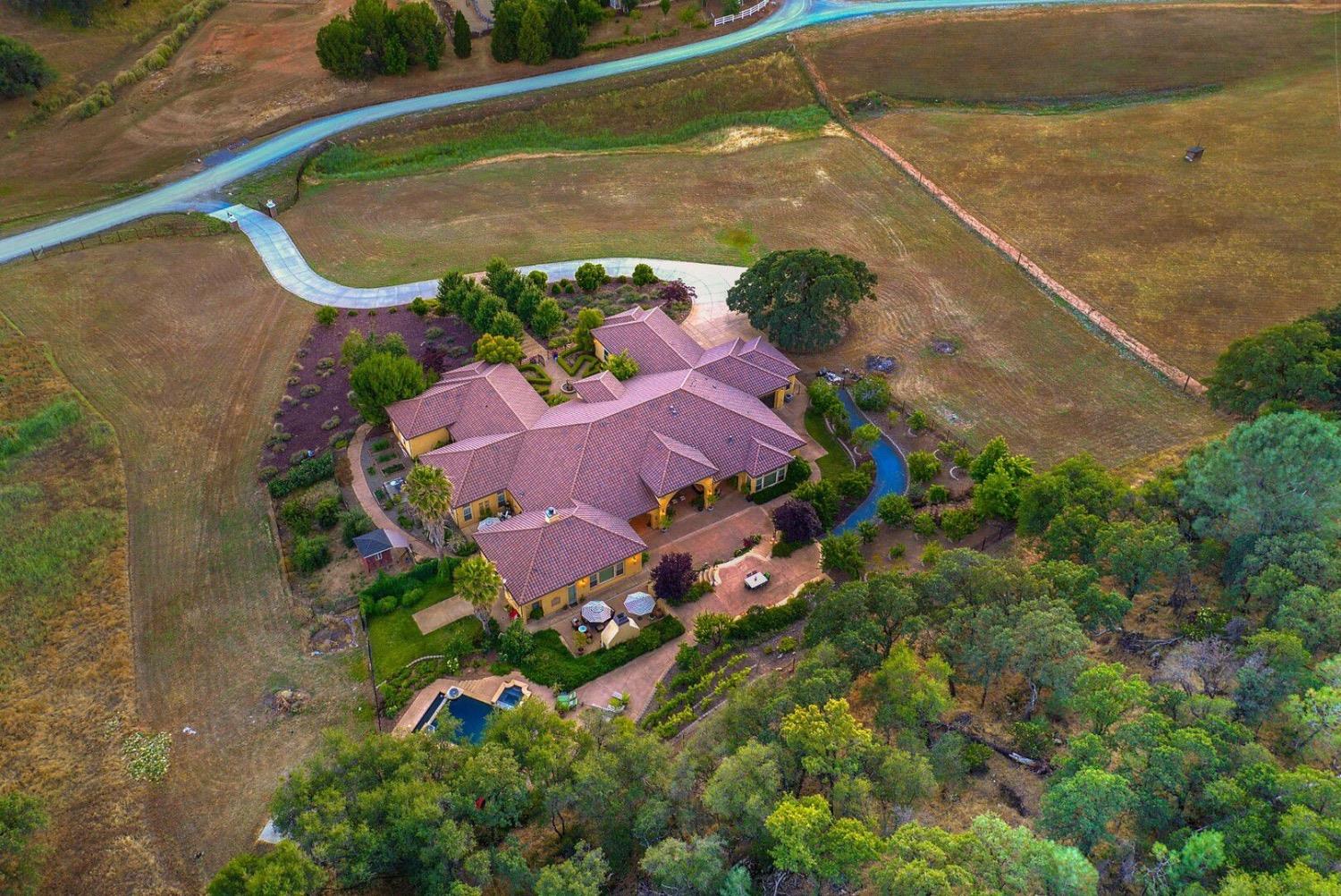 3645 Tri Family Road