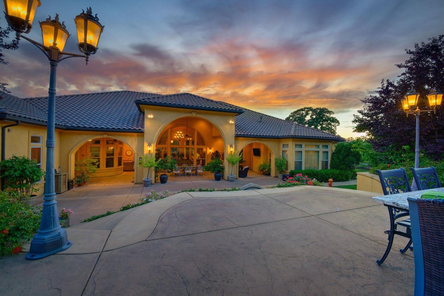 3645 Tri Family Road