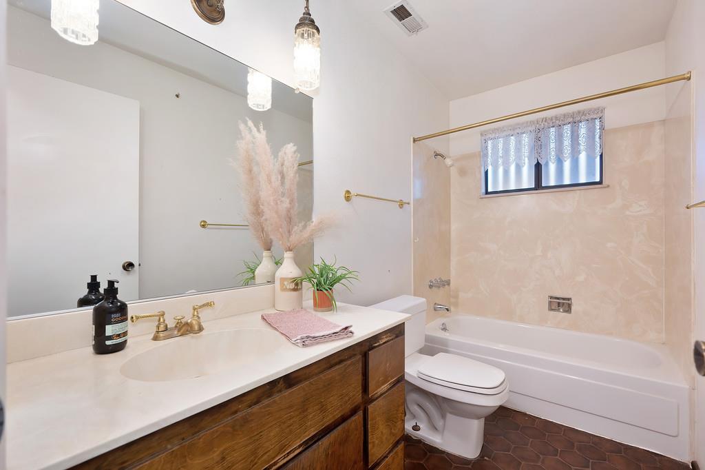4013 Bright Court
