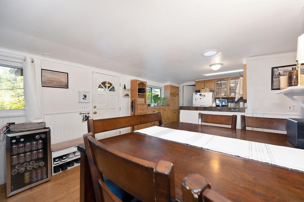2977 Mosquito Road