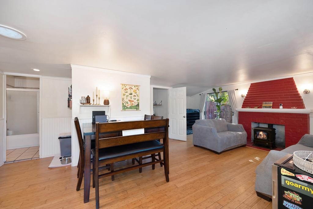 2977 Mosquito Road