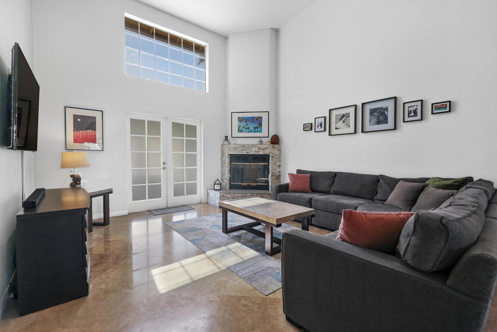 29120 Avenida La Vista