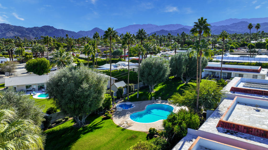 45760 Ocotillo Drive