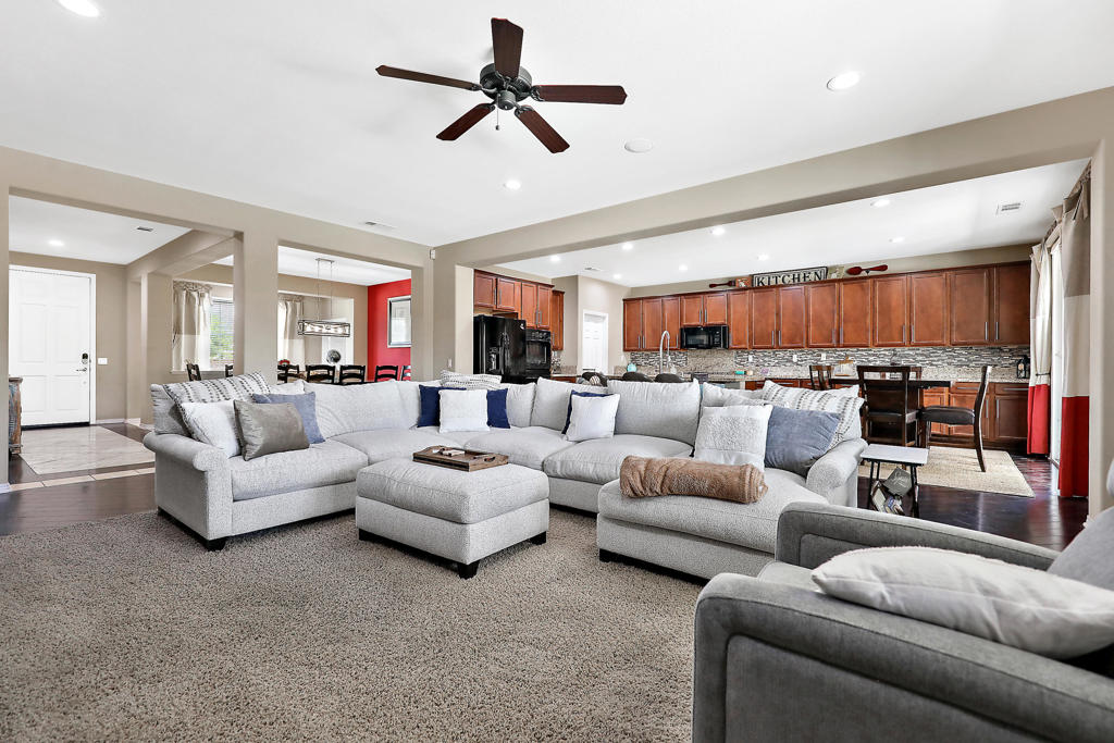 80076 Bridgeport Drive