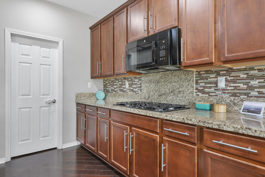 80076 Bridgeport Drive