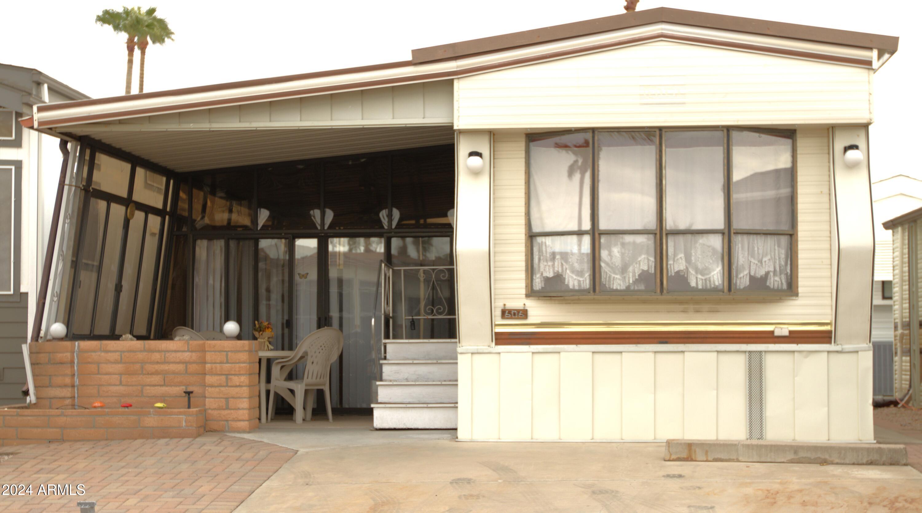606 Navajo Road