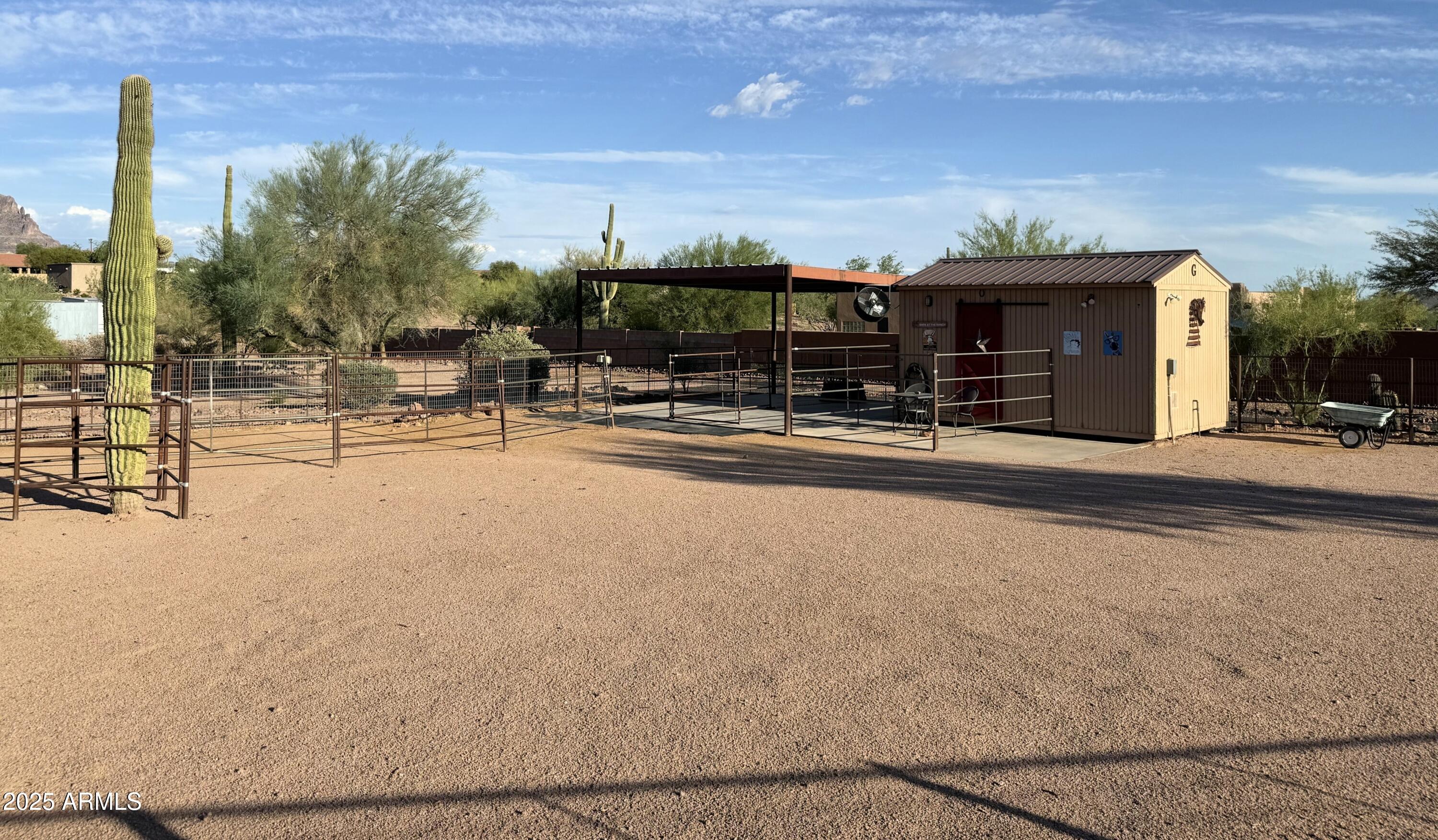 5354 E CACTUS WREN Street S