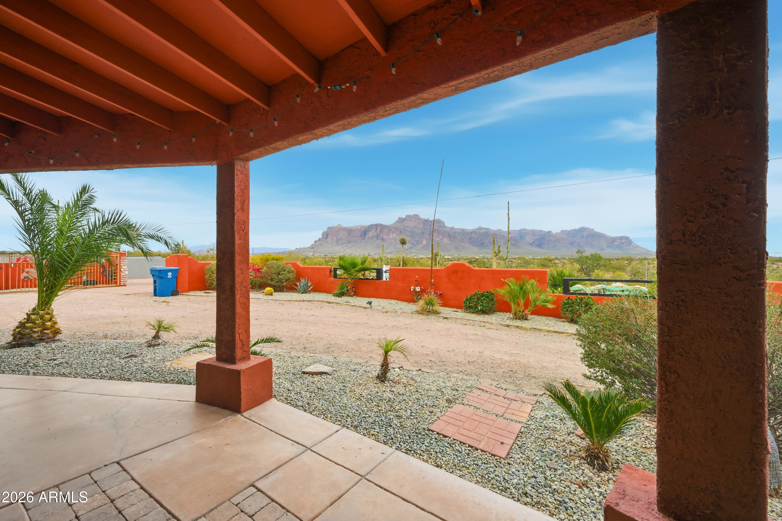 318 S GOLDFIELD Road