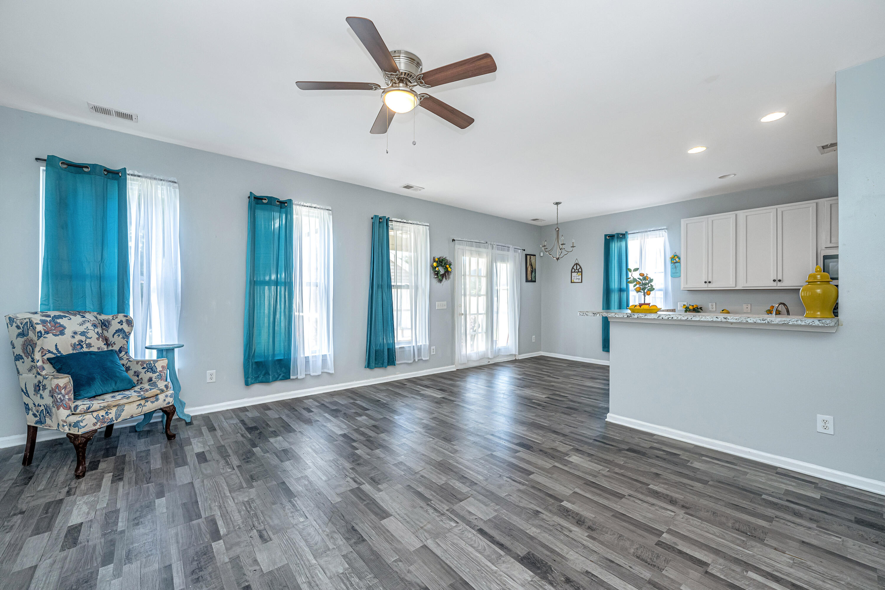 195 Avonshire Drive
