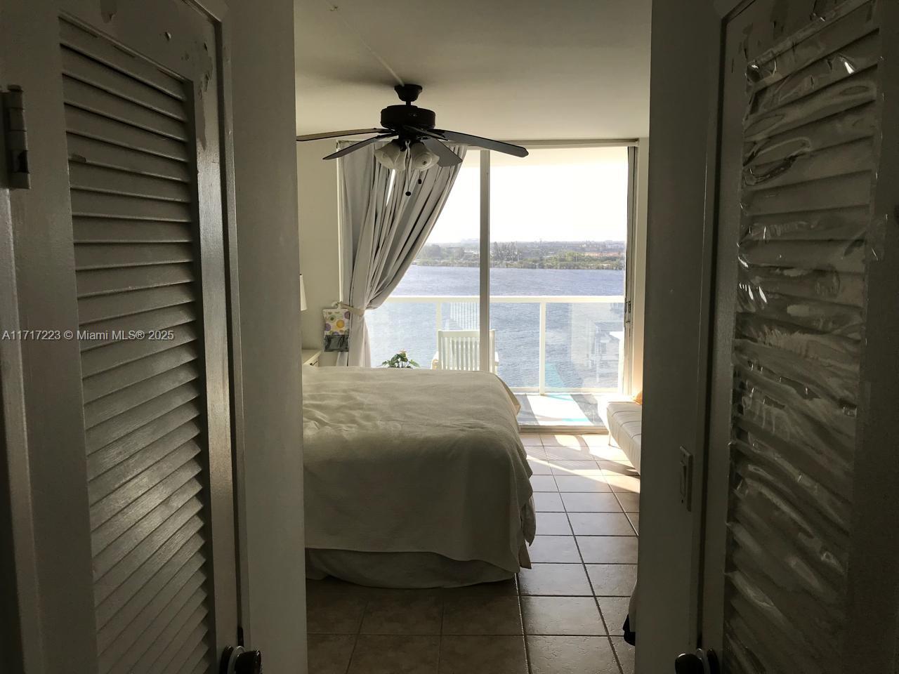 1301 NE Miami Gardens Dr Unit: 1024W
