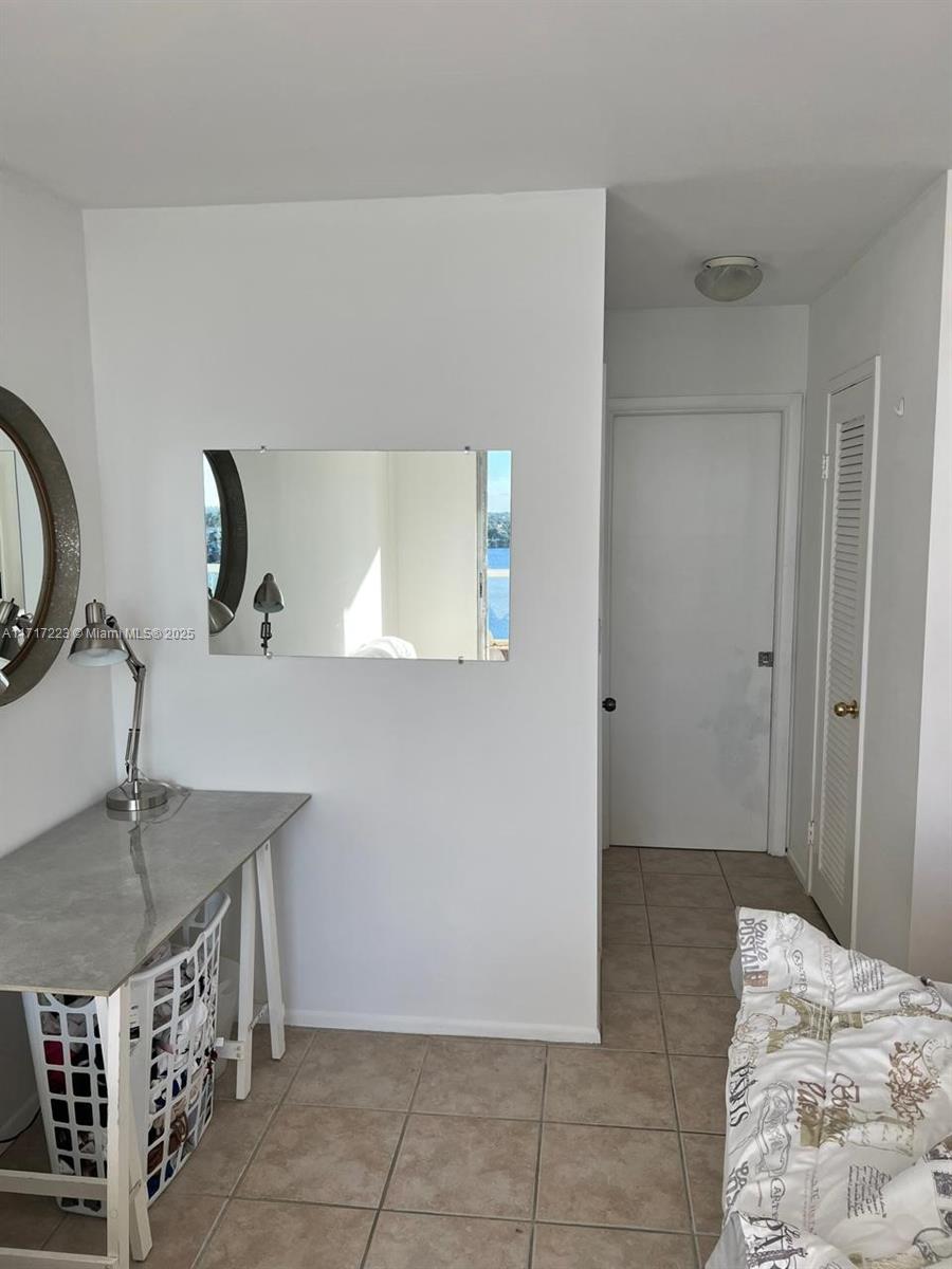 1301 NE Miami Gardens Dr Unit: 1024W