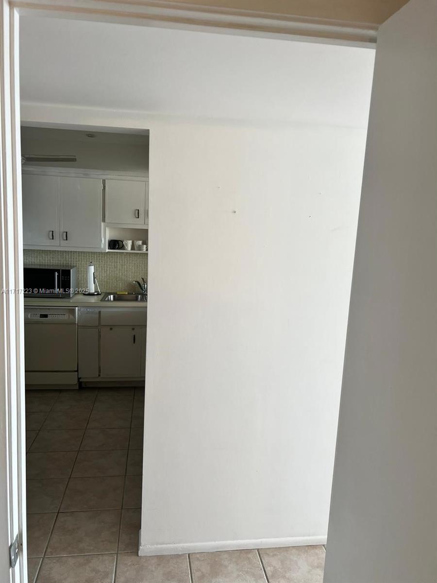 1301 NE Miami Gardens Dr Unit: 1024W