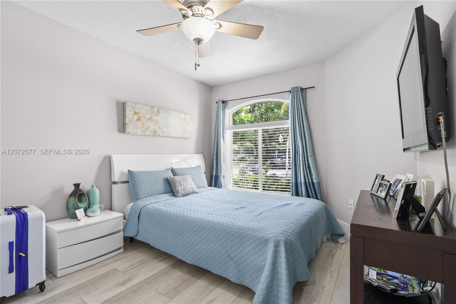 4991 NW 54th St