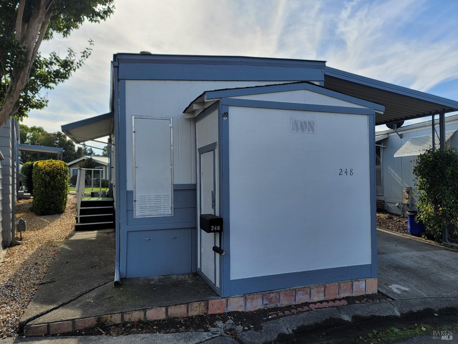 248 Parque Cabana #175