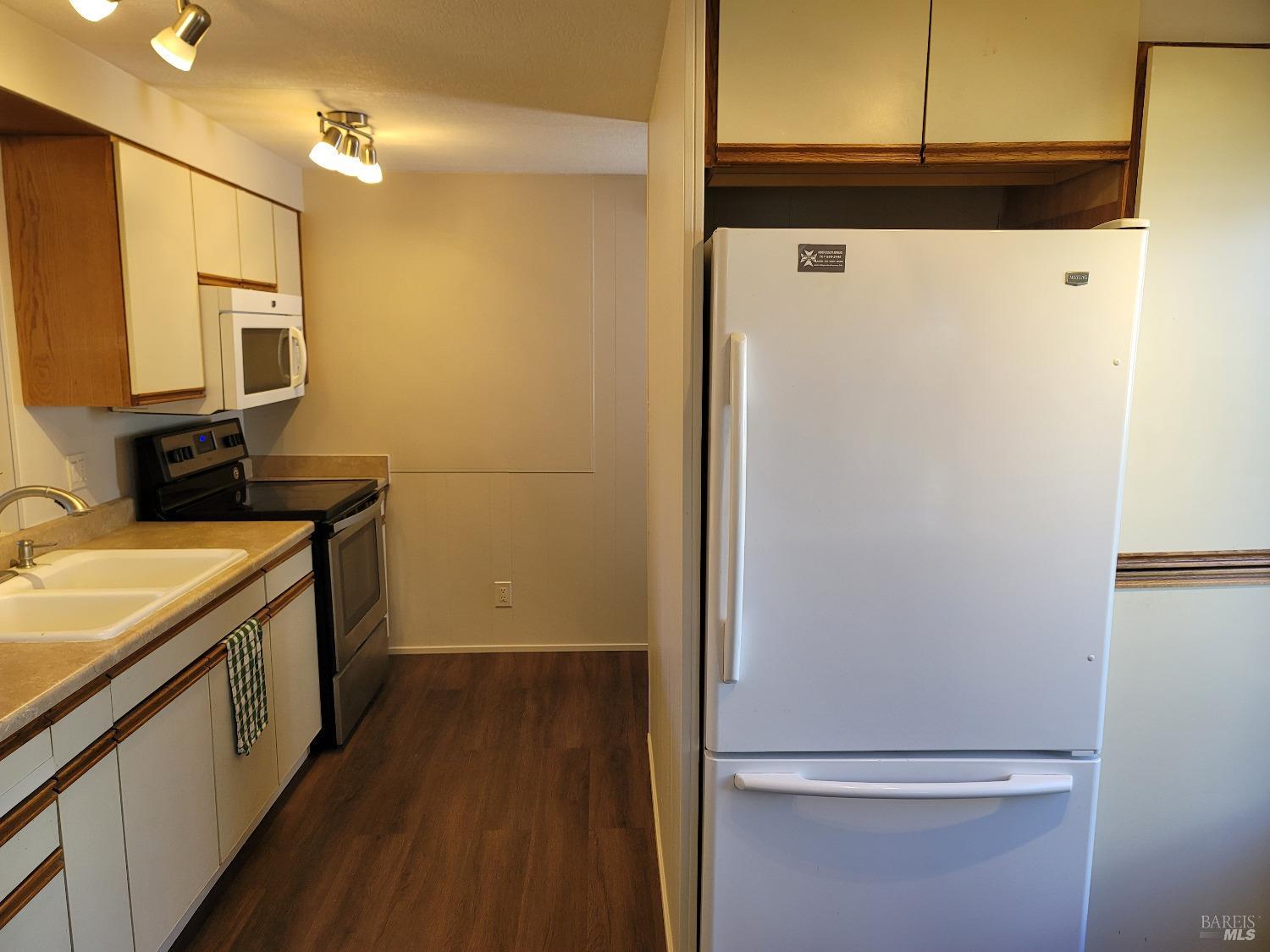 248 Parque Cabana #175