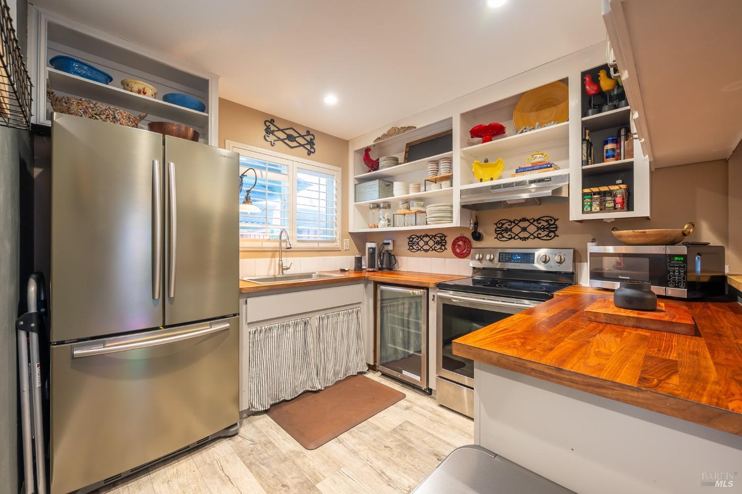 639 Racquet Club Cir