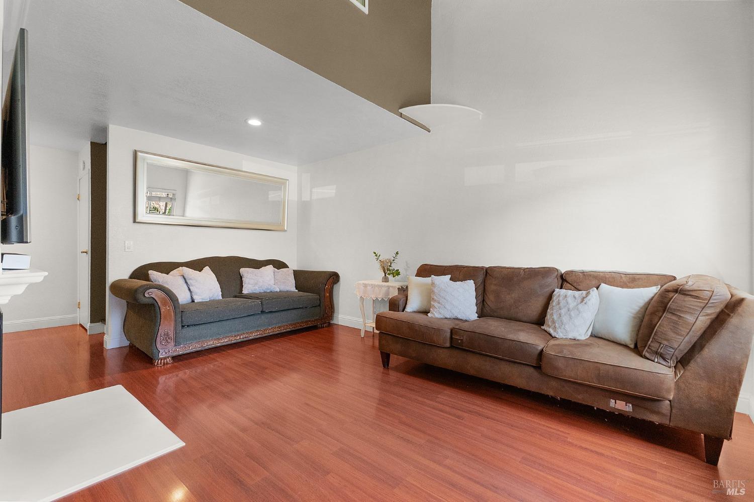 1066 Civic Center Dr