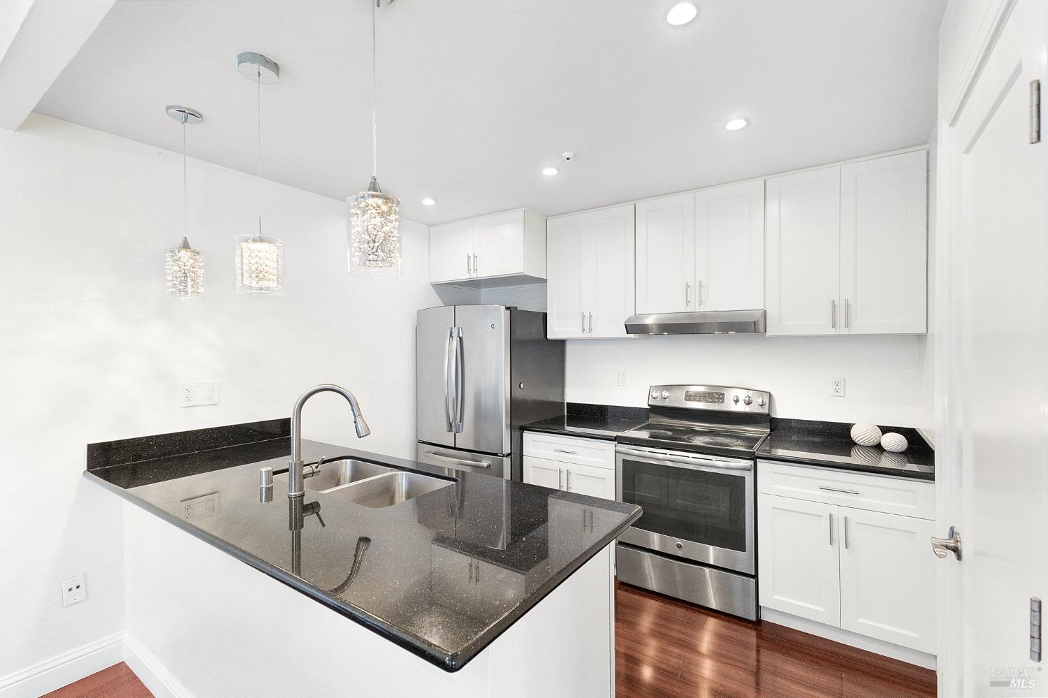 1066 Civic Center Dr