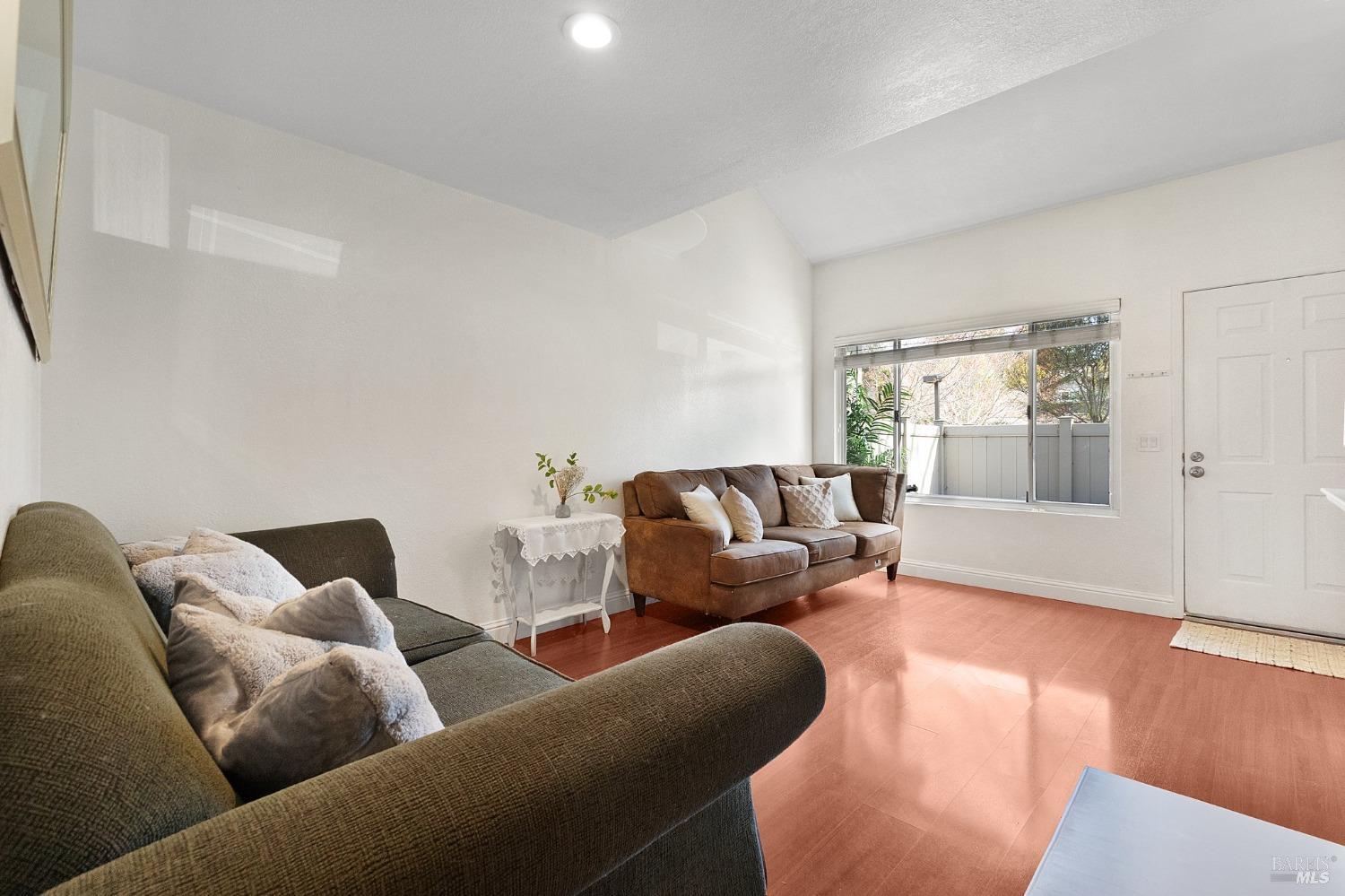 1066 Civic Center Dr