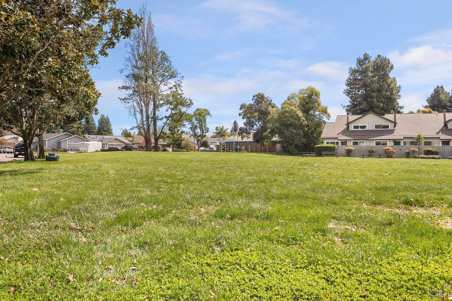 1066 Civic Center Dr