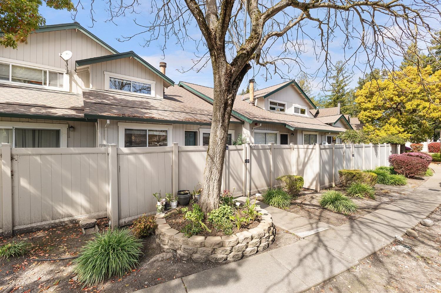 1066 Civic Center Dr