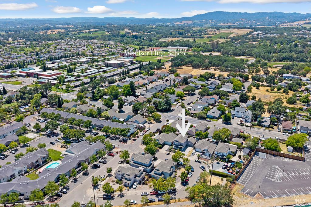 8609 Windsor Park Cir