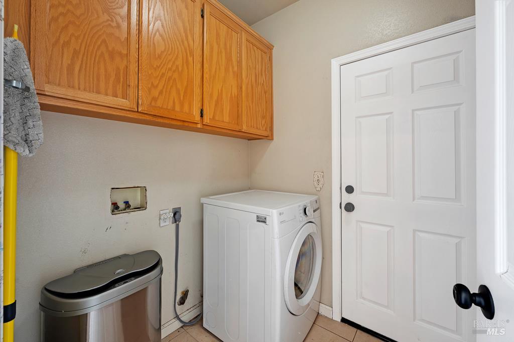 8609 Windsor Park Cir