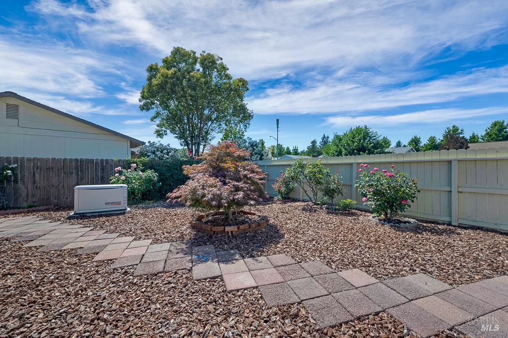 5012 Parkhurst Dr