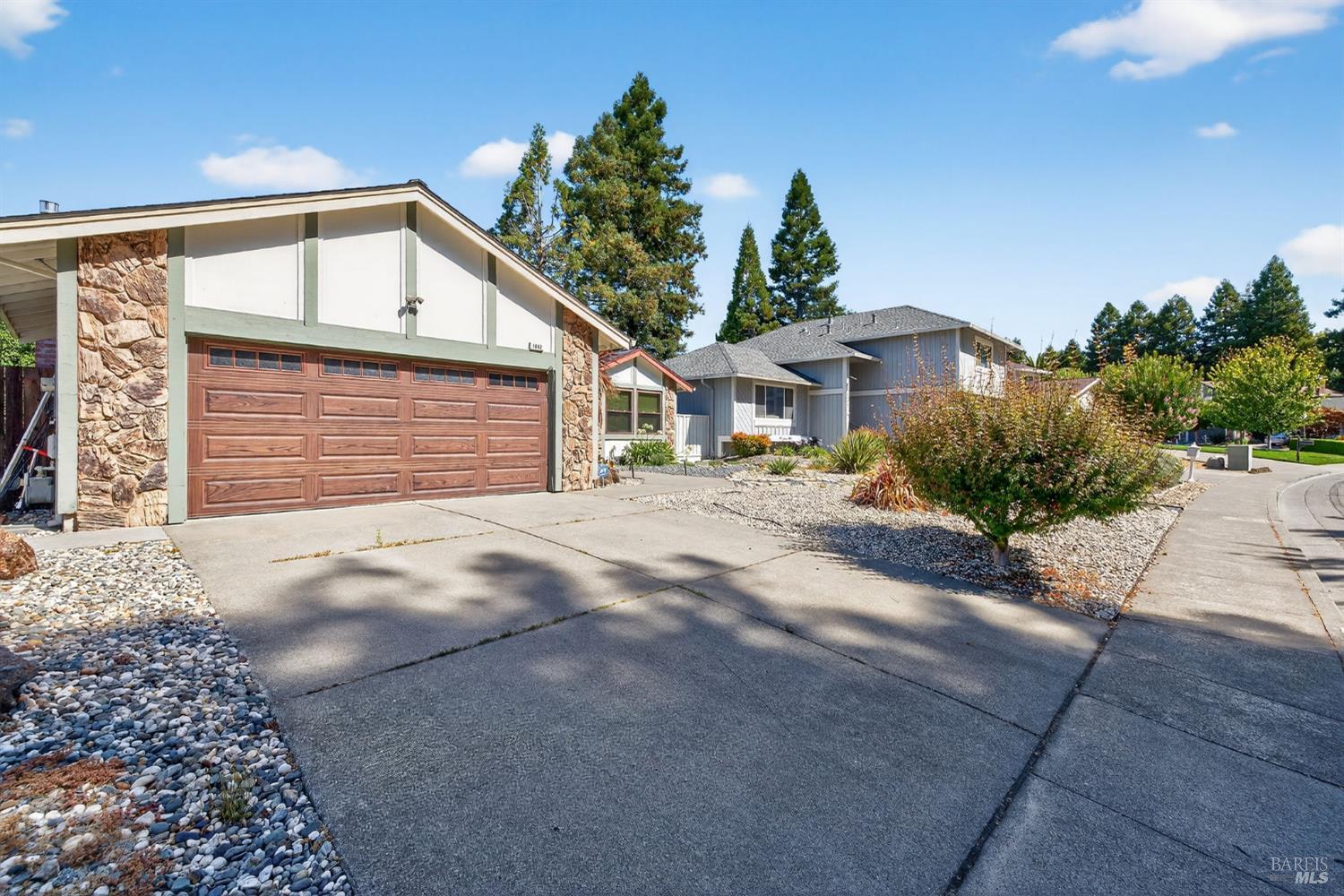 1082 San Francisco Way