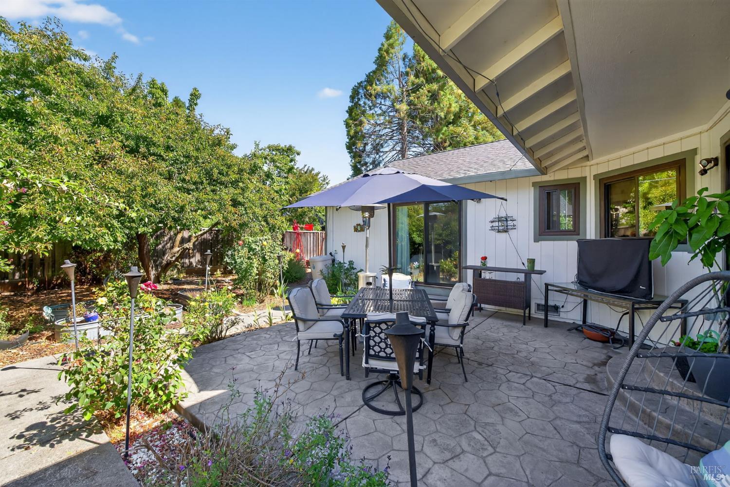 1082 San Francisco Way