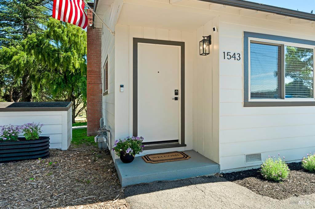 1543 Cunningham Road