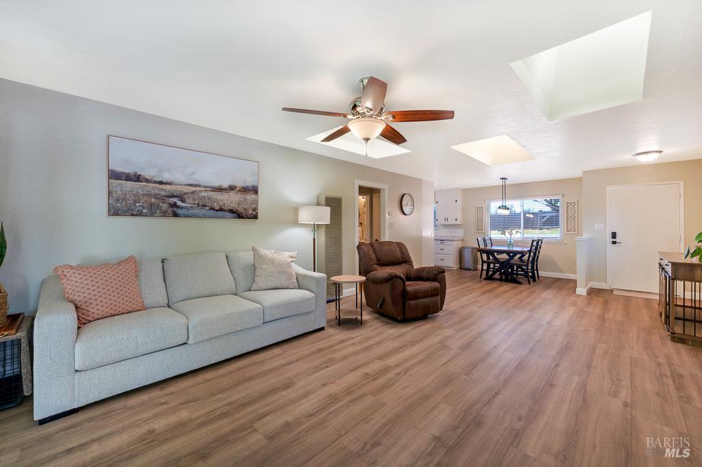 1543 Cunningham Road