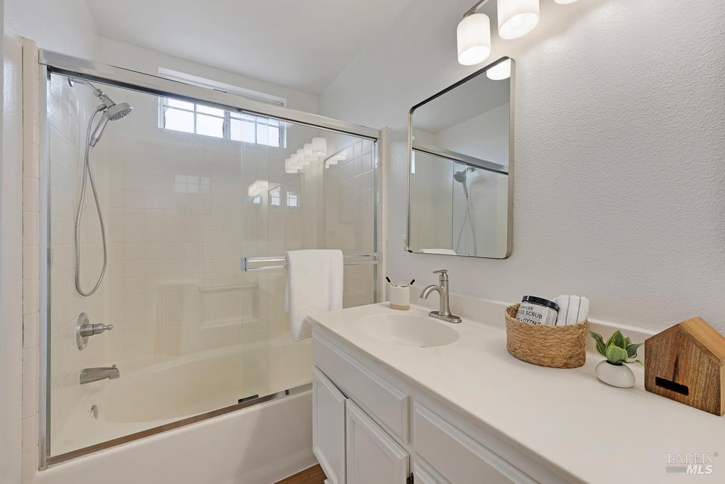 3973 Louis Krohn Drive