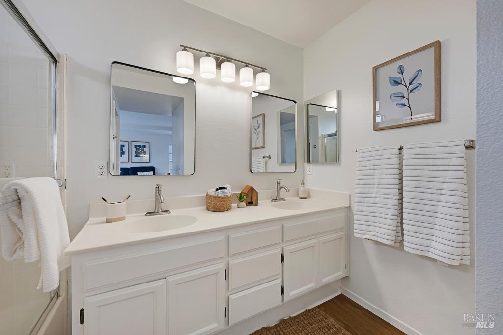 3973 Louis Krohn Drive