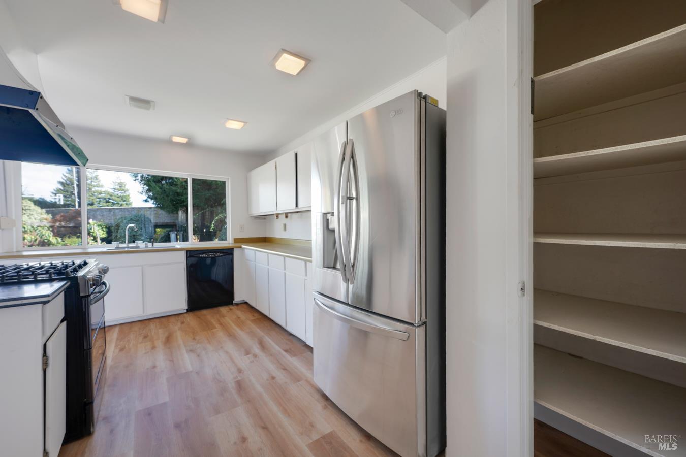 1008 Santa Clara Lane