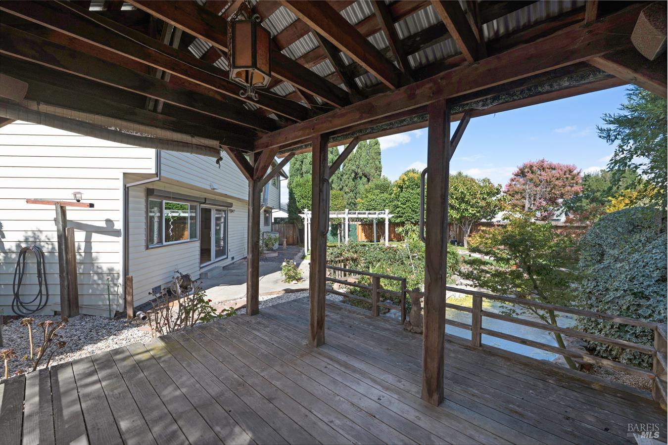 1008 Santa Clara Lane