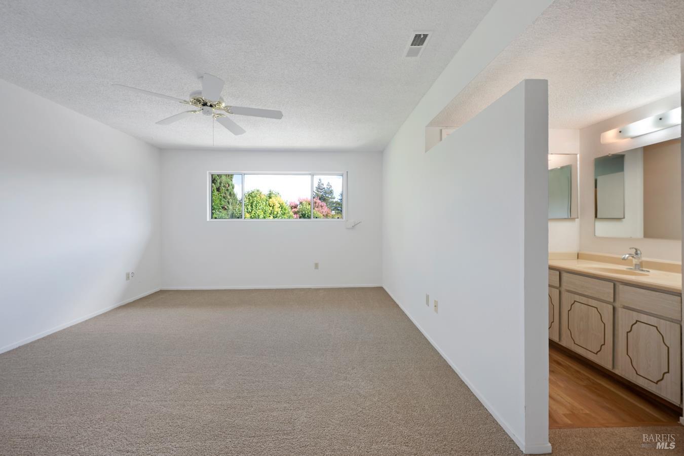 1008 Santa Clara Lane