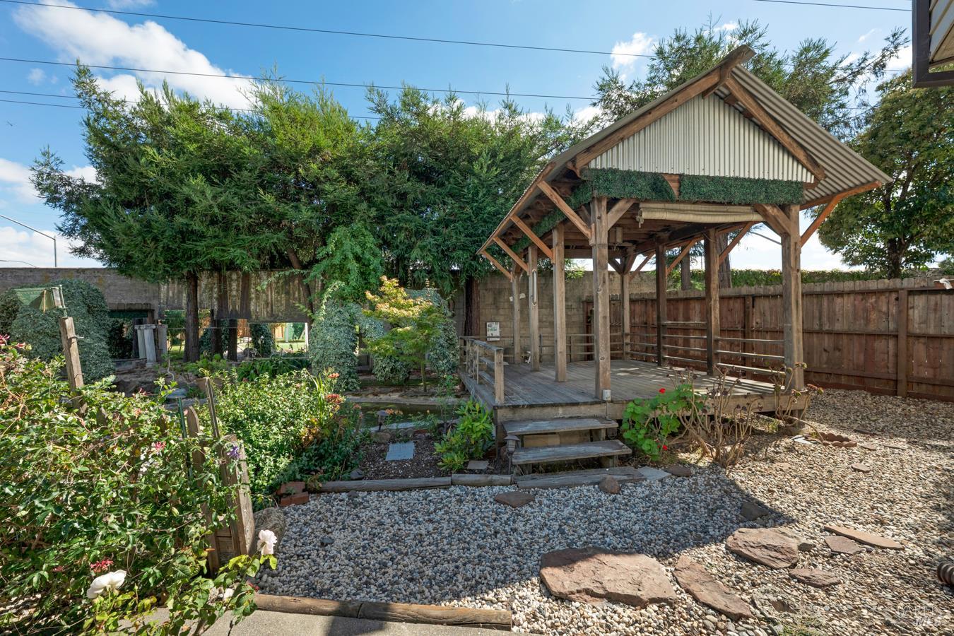 1008 Santa Clara Lane