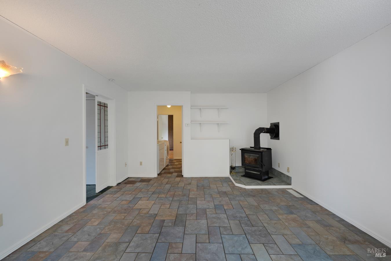 1008 Santa Clara Lane