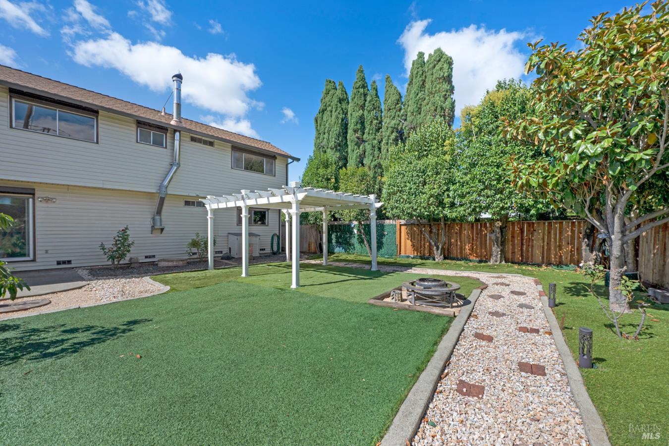 1008 Santa Clara Lane