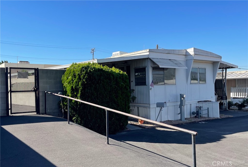 1030 Bradbourne Avenue 44