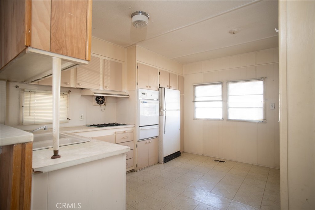 1030 Bradbourne Avenue 44