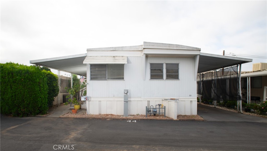 1030 Bradbourne Avenue 44