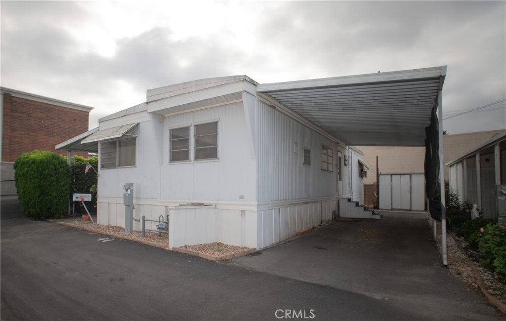 1030 Bradbourne Avenue 44