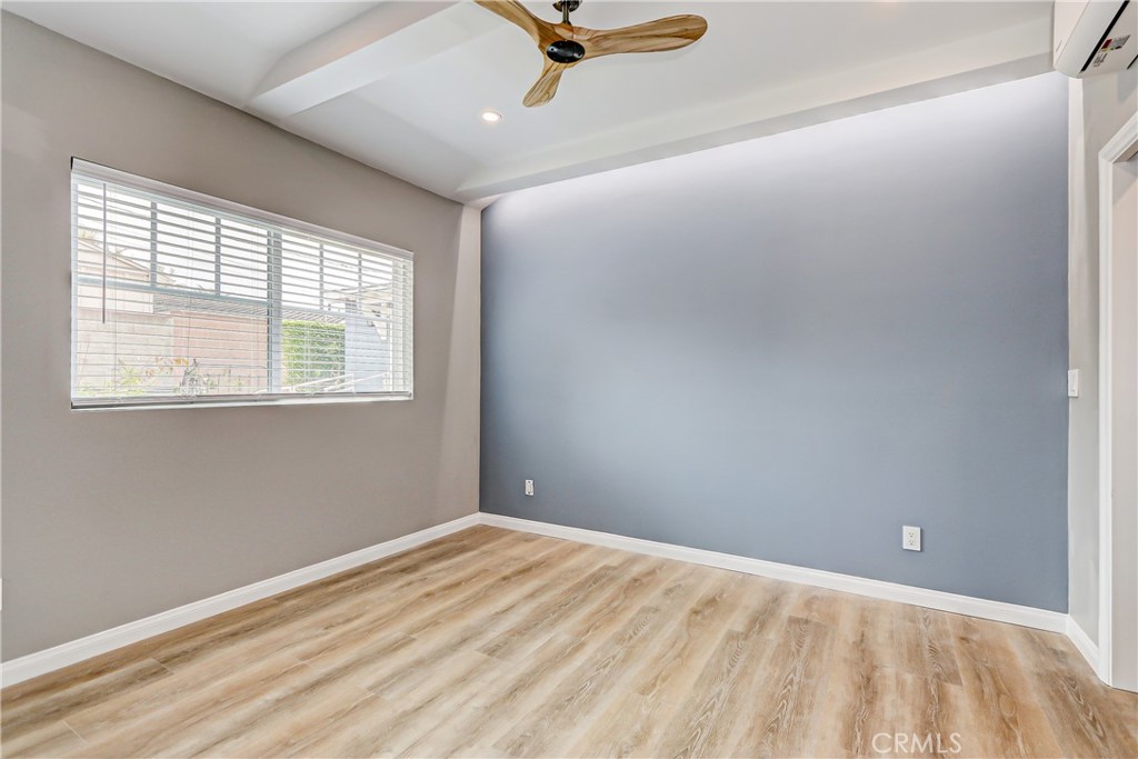 1228 Hickory