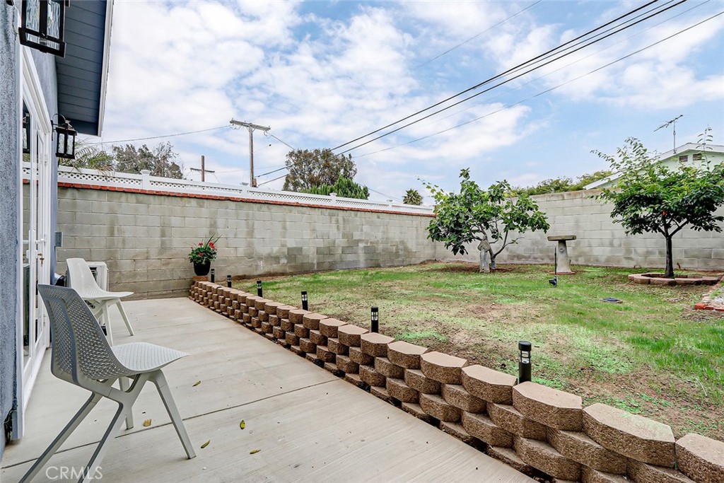 1228 Hickory